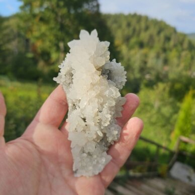 Chalcedono ir krištolo drūza