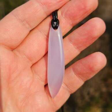 Chalcedono pakabukas
