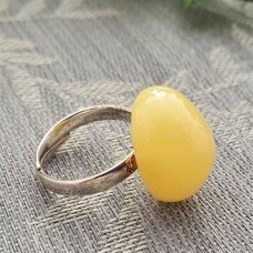 Gintaro žiedas