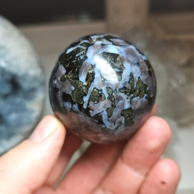 Indigo gabro (merlinito) sfera