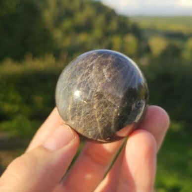 Juodojo mėnulio akmens sfera 1