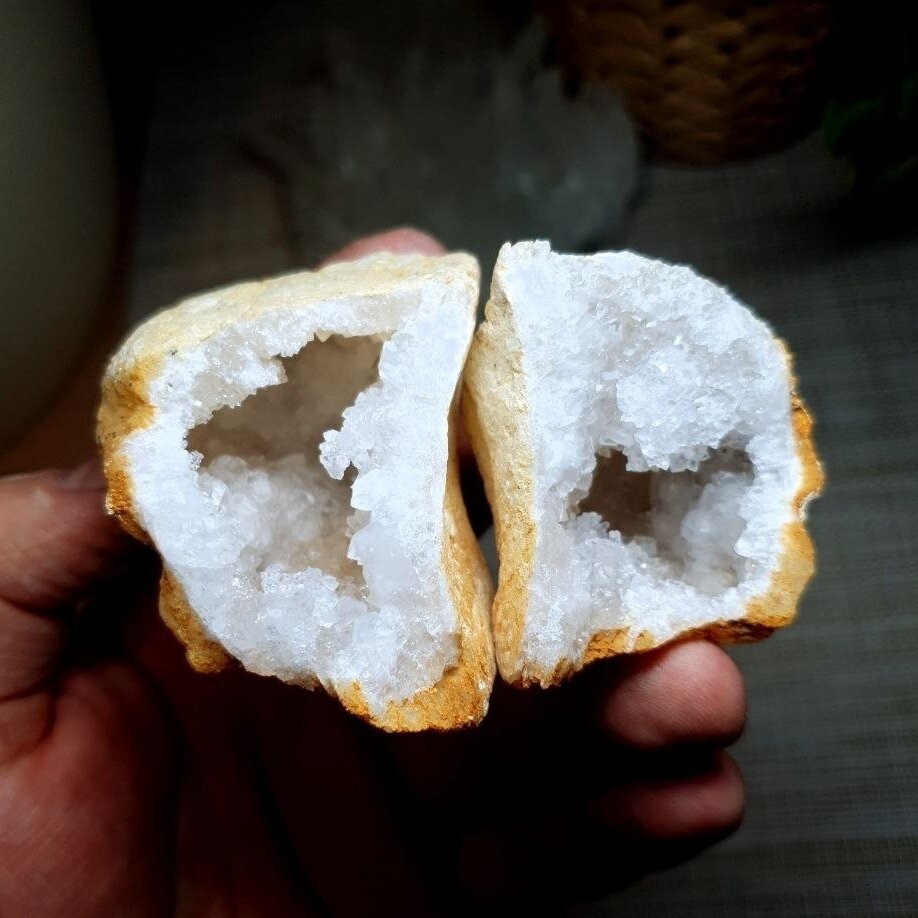 Kalcito geodas 242g Kalcito geodas 242g
