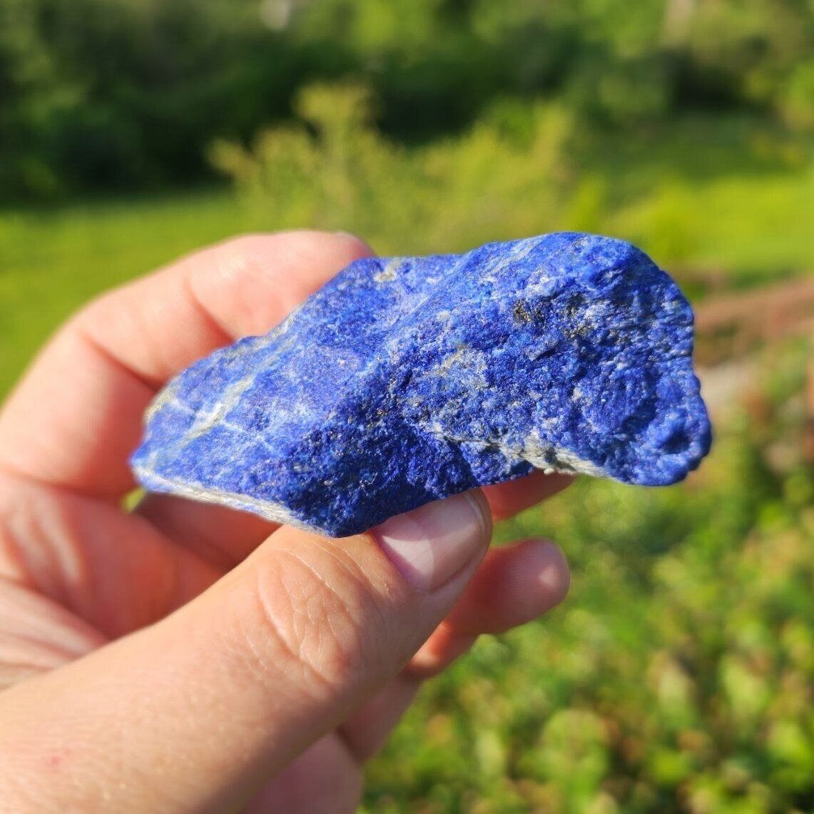 Natūralus lazuritas (lapis lazuli) 1