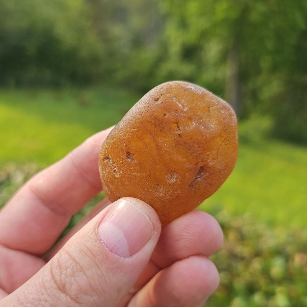 Neapdirbtas karneolis 1
