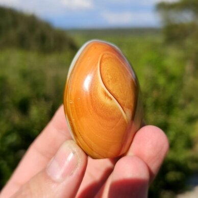Polichrominio jaspio bokštelis 2