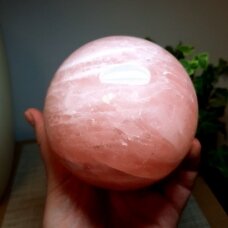 Rožinio kvarco sfera 2015g