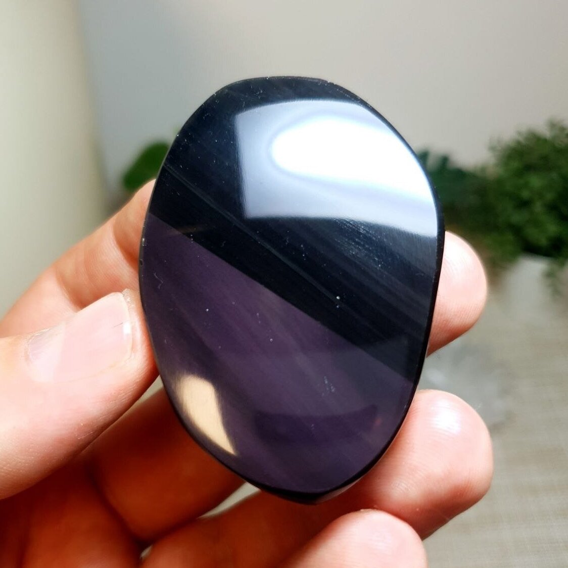 Vaivorykštinis obsidianas