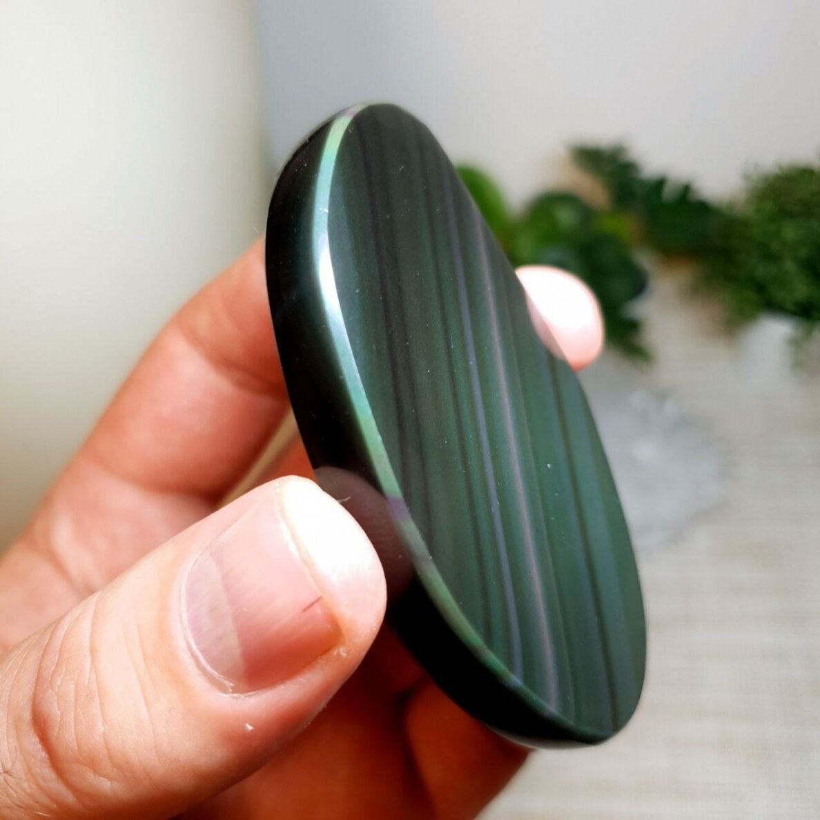 Vaivorykštinis obsidianas 1