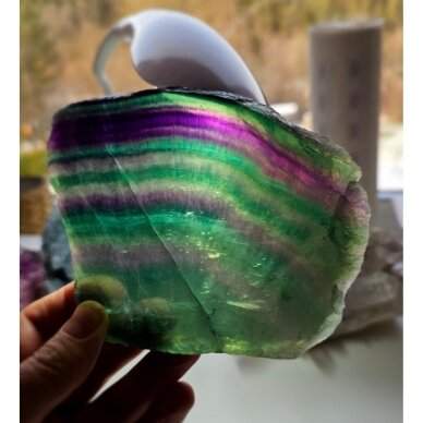 Vaivorykštinis fluoritas 1