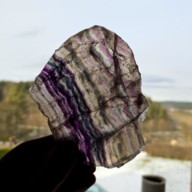 Vaivorykštinis fluoritas 2